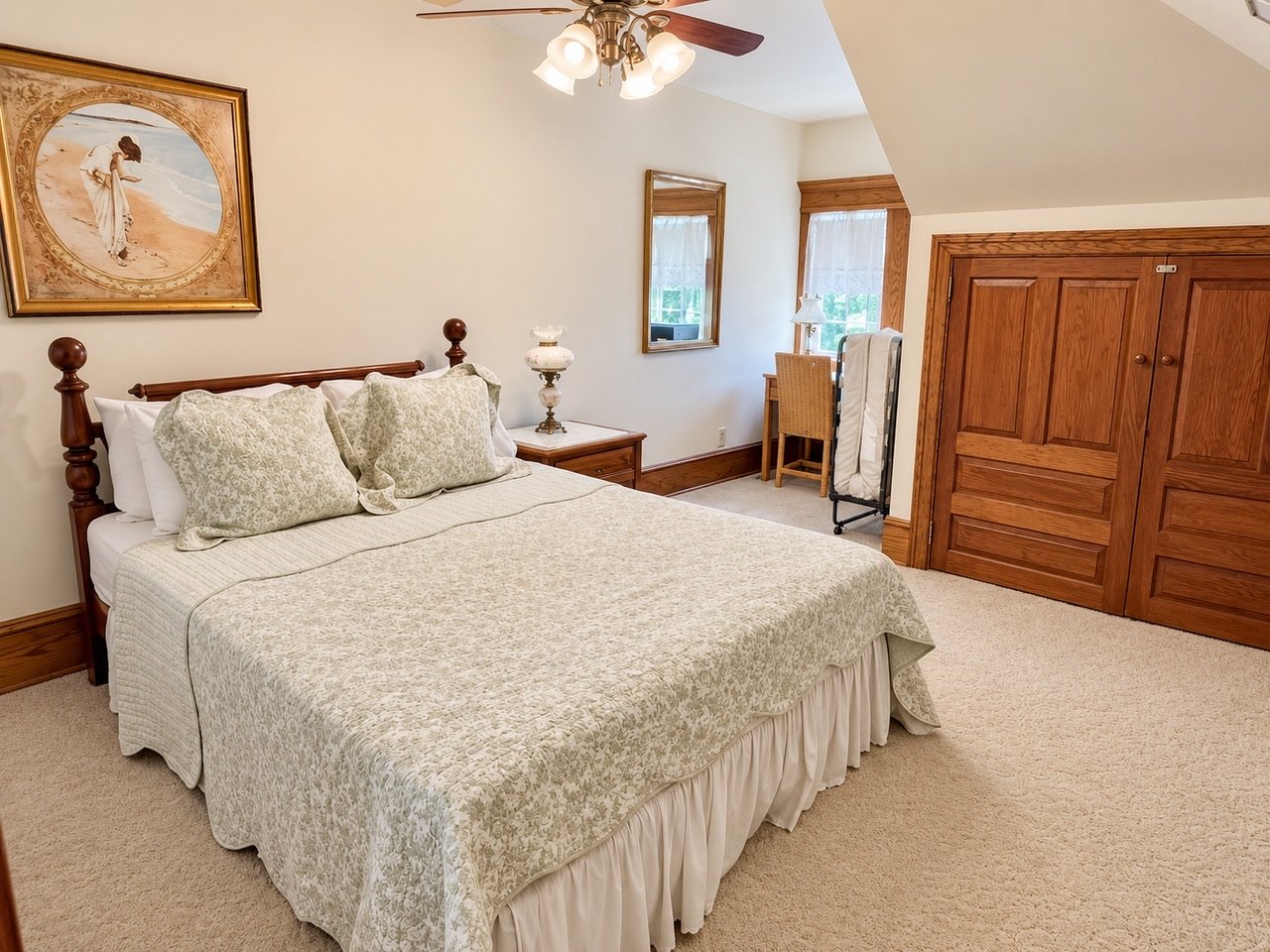 Second bedroom at Aster Shores